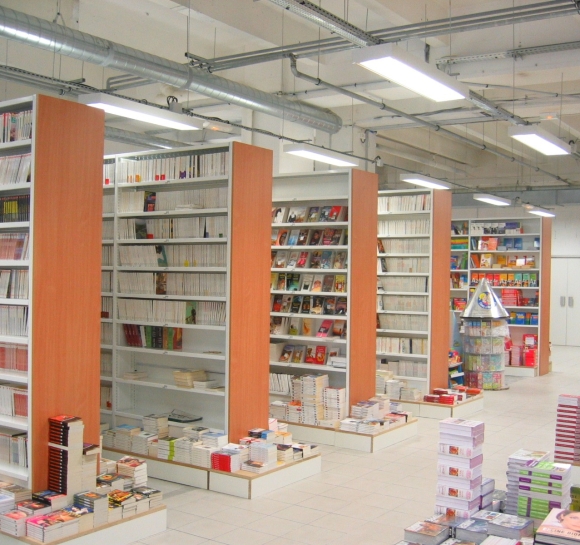 Proclass kantoorrekken voor het opbergen van boeken in een bibliotheek
													